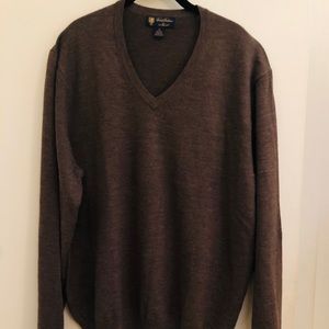Brooks Brothers brown V neck wool sweater
